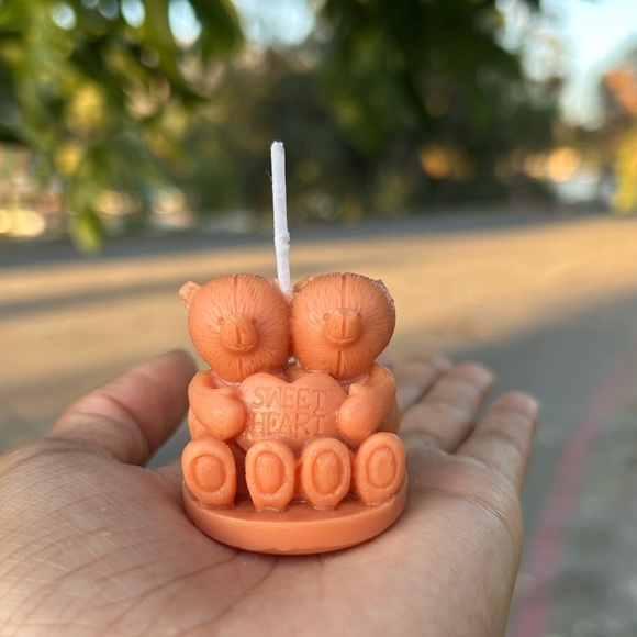 Smol teddy bear sweetheart candle, small candle - Picture 6 of 6